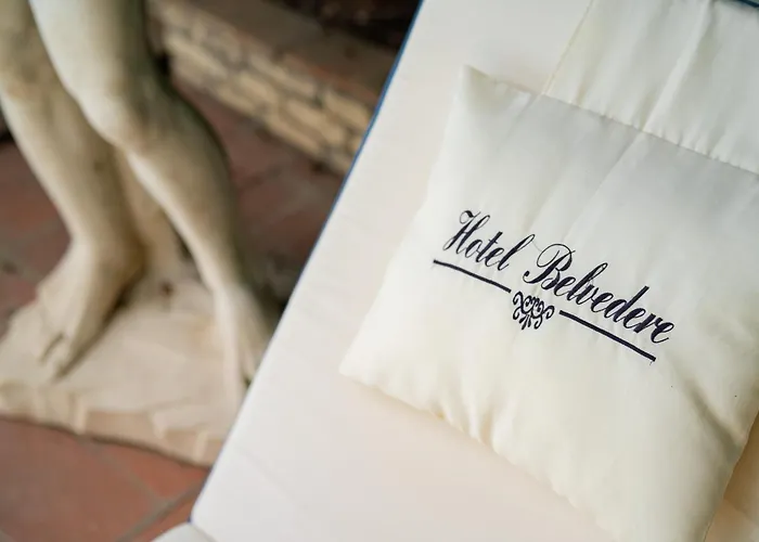 Belvedere Hotel Shkallnur