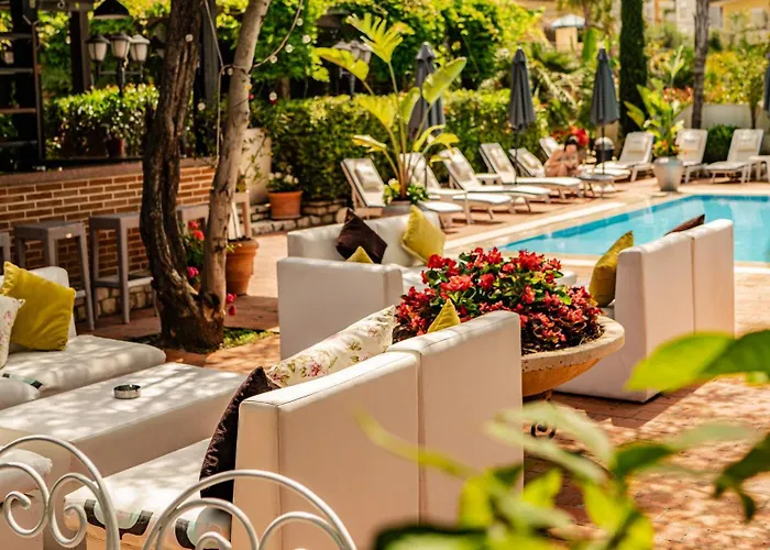 Belvedere Hotel Shkallnur